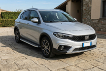 Fiat Tipo Cross 2021– Boční nášlapy Fullmond (2 ks, hliník) fotografie 1