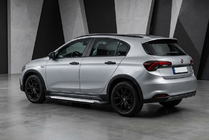 Fiat Tipo Cross 2021– Boční nášlapy Allmond Grey (2 ks, hliník) fotografie 1