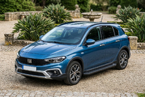 Fiat Tipo Cross 2021– Boční prahy Allmond Black (2 ks, hliník) fotografie 1