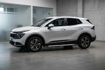 Kia Sportage 2021– Boční nášlapy Vision New Black (2 ks, hliník) fotografie 1