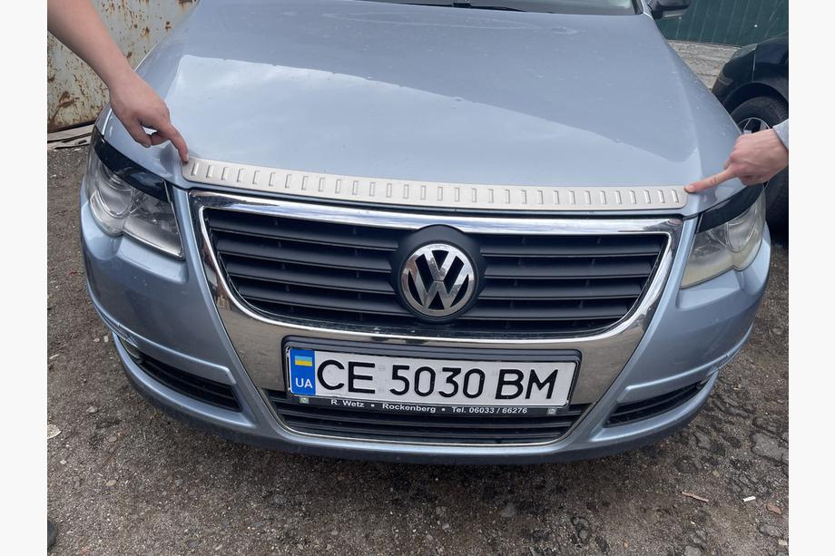 Volkswagen Passat B6 2006–2012 Nerezová lišta na kapotu (1 ks) Image