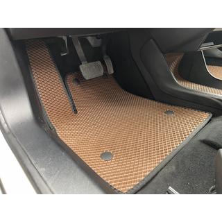 EVA autokoberce do interiéru (2012-2021, cihlové) Tesla Model S 2012– fotografie 3