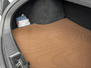 Tesla Model S 2012– Zadní vana do kufru EVA (2012-2021, cihlová) fotografie 4