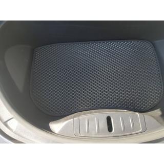 EVA koberec do předního kufru (černý) Tesla Model 3 2017– fotografie 1