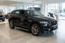 Jaguar F-PACE 2016– Boční nášlapy Fullmond (2 ks, hliník) fotografie 1