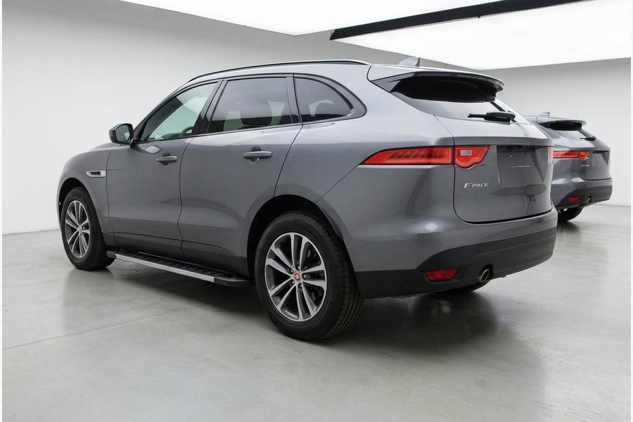 Jaguar F-PACE 2016– Boční nášlapy RedLine (2 ks, hliník) Image
