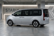 Hyundai Staria 2021– Boční nášlapy Maydos V2 (2 ks, hliník + nerez) fotografie 1