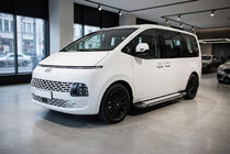 Hyundai Staria 2021– Boční nášlapy Rainbow (2 ks, hliník) fotografie 1