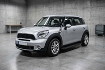 Mini Countryman R60 2010–2017 Boční nášlapy Tayga Black (2 ks, hliník) fotografie 1
