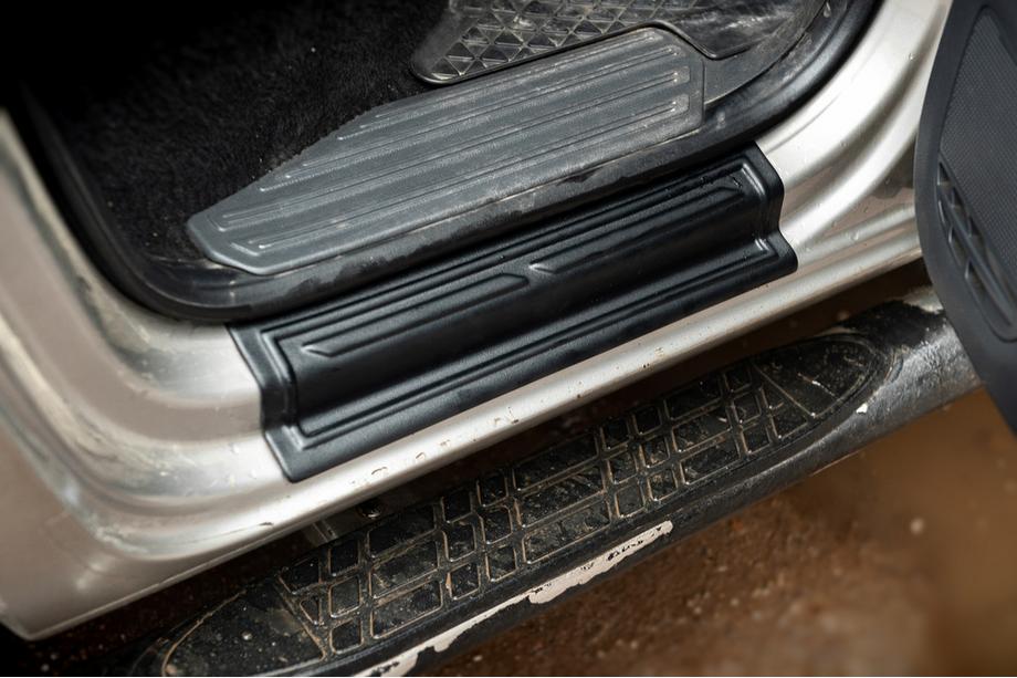Volkswagen Amarok 2010–2022 Kryty prahů dveří EuroCap (4 ks, ABS) Fotografie 3
