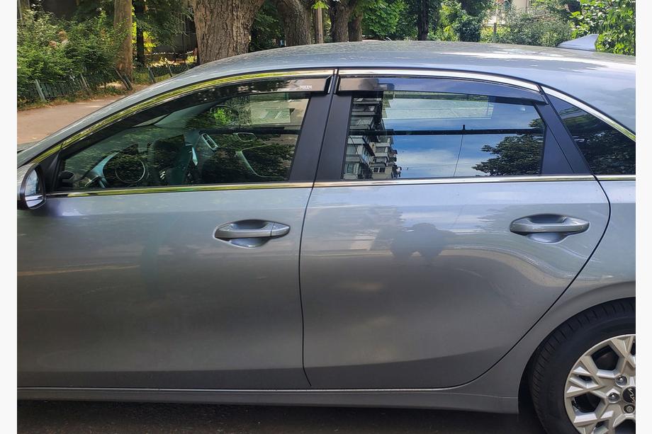 Kia Ceed 2018– Ofuky oken s chromovou lištou HB (4 ks, Niken) Image