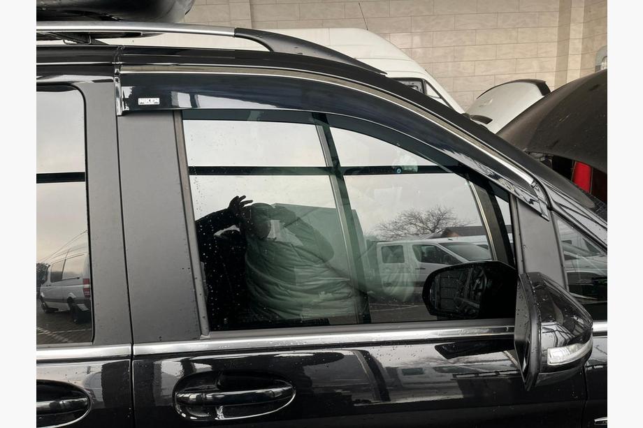 Mercedes Vito W639 2004–2014 Ofuky oken s chromovou lištou (2 ks, Niken) Image