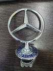 Mercedes třída E W210 1995–2002 VÝPRODEJ! Emblém zaměřovač (s nápisem) fotografie 1