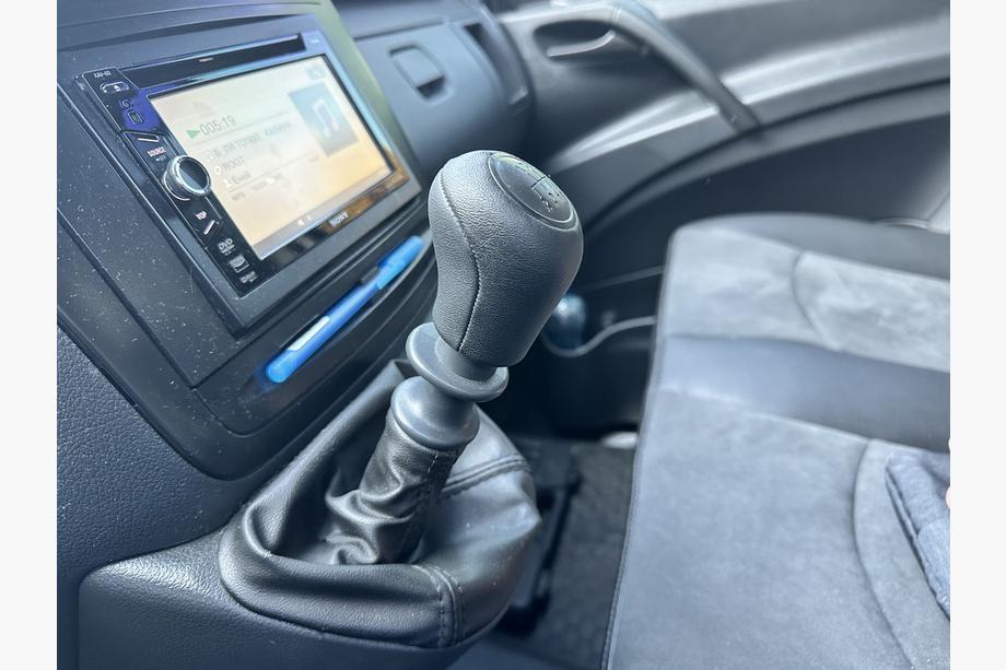 Mercedes Vito W639 2004–2014 Hlavice řadicí páky 2010-2015 V2 (kůže, 6stupňová) Image
