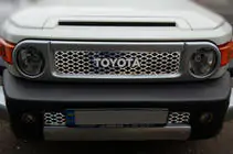 Toyota FJ Cruiser 2006–2022 Chromové kryty na mřížku chladiče (nerezová ocel) fotografie 1