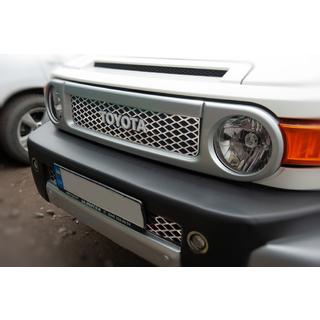 Chromové kryty na mřížku chladiče (nerezová ocel) Toyota FJ Cruiser 2006–2022 fotografie 3
