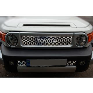 Chromové kryty na mřížku chladiče (nerezová ocel) Toyota FJ Cruiser 2006–2022 fotografie 1
