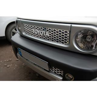 Chromové kryty na mřížku chladiče (nerezová ocel) Toyota FJ Cruiser 2006–2022 fotografie 4