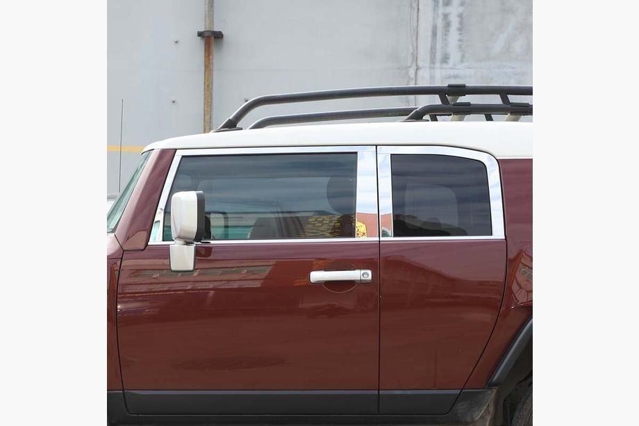 Toyota FJ Cruiser 2006–2022 Sada okenních lišt (nerez, 16 ks) Fotografie 9