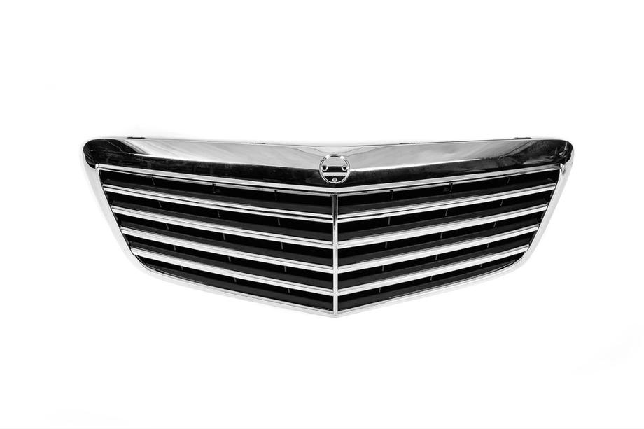 Mercedes E-сlass W211 2002–2009 Přední maska chladiče (AMG) Image