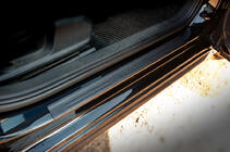 Volkswagen Passat B7 2012–2015 Plastové kryty prahů DDU (4 ks) fotografie 1