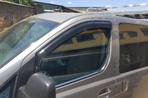 Hyundai H300, H1, Starex 2008–2020 Vnější okenní lišty (2 ks, nerez) fotografie 1