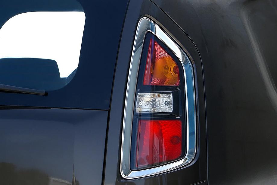Kia Soul I 2008–2013 Nerezové kryty zadních světel (2 ks) Image