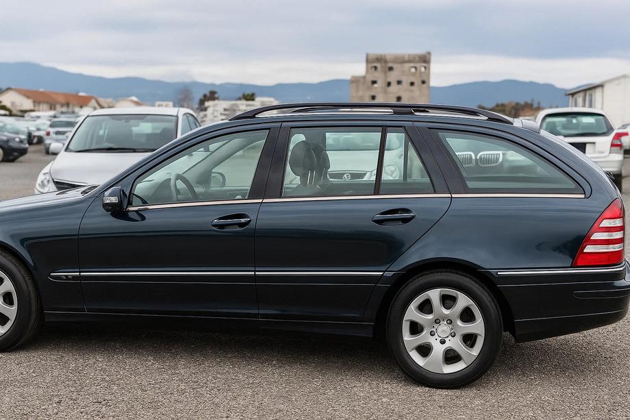 Mercedes C-Class W203 2000–2007 Nerezové okenní lišty Fotografie 3