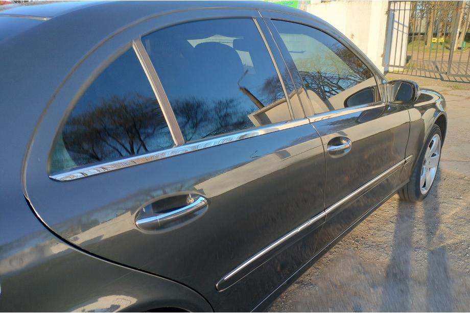 Mercedes E-class W211 2002–2009 Vnější okenní lišty (nerez) Fotografie 12