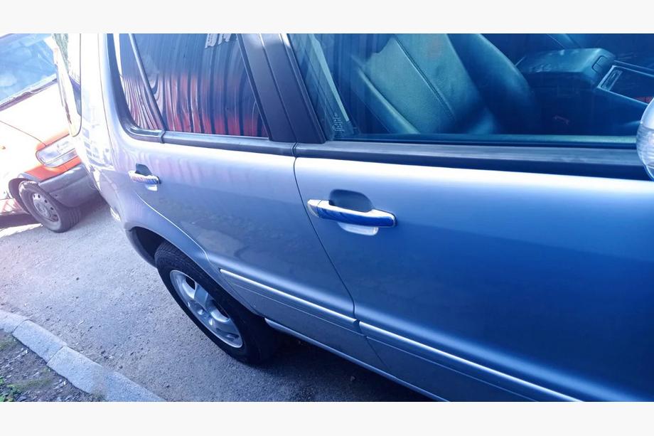 Mercedes ML W163 1997–2005 Chromové kryty klik dveří (4 ks) Fotografie 3